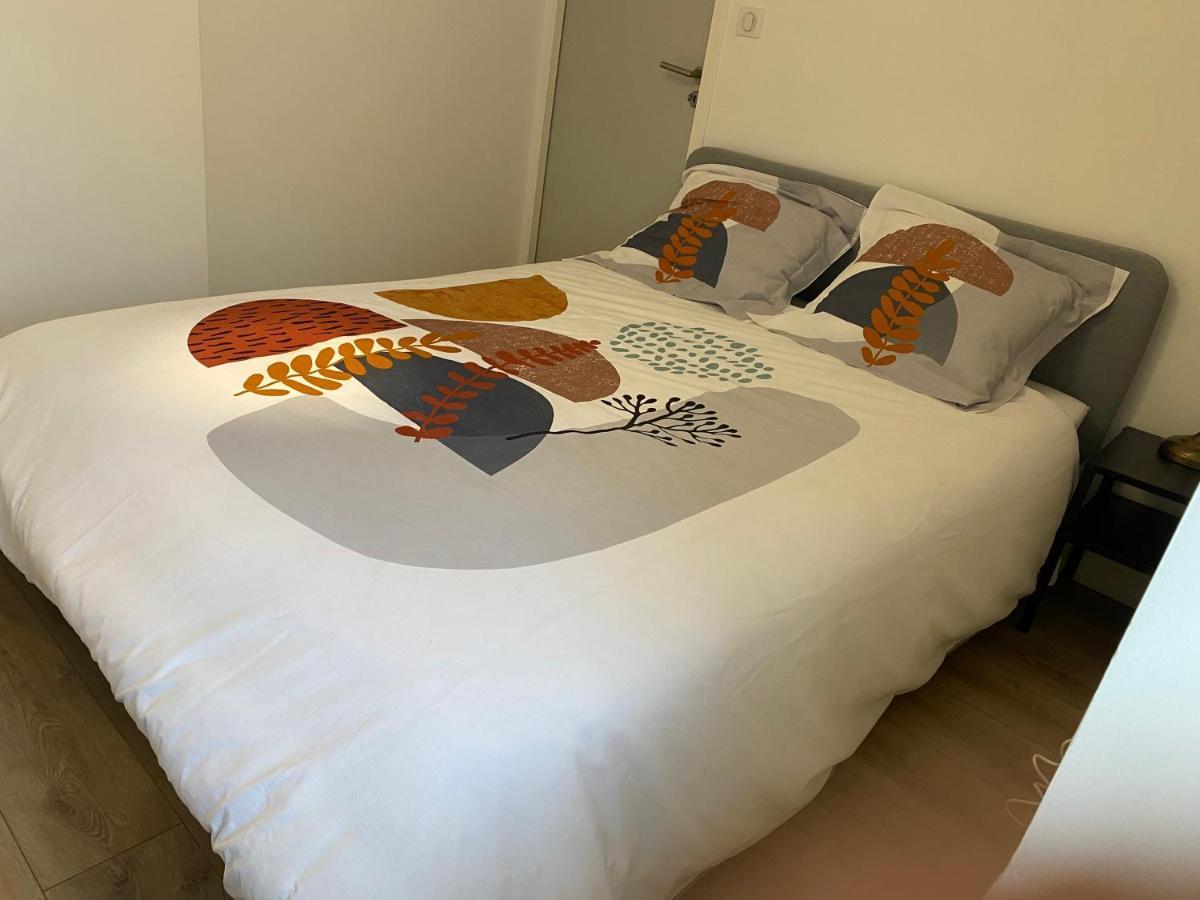 Bel Appartement Avec Place De Parking A Proximite ชาตีลง-ซูร์-ชาลาโรนน์ ภายนอก รูปภาพ